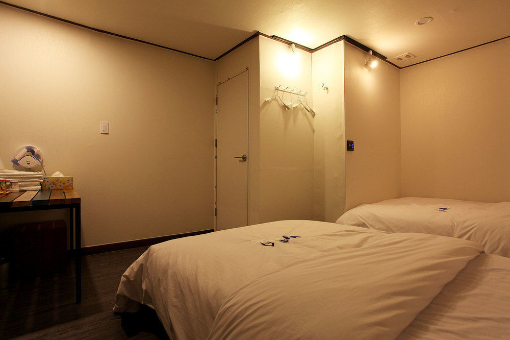 סיאול W Mini Hotel Dongdaemoon מראה חיצוני תמונה