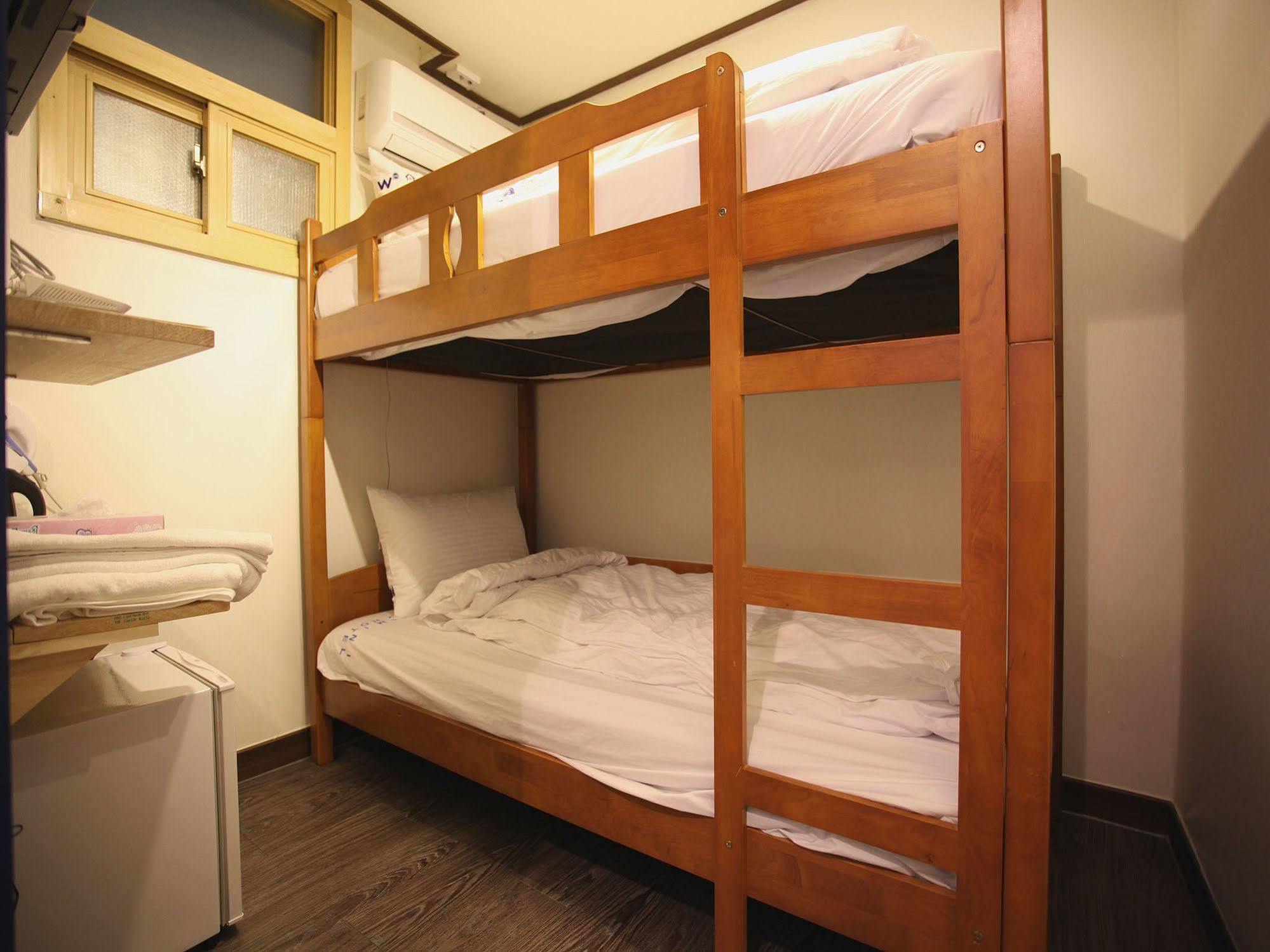 סיאול W Mini Hotel Dongdaemoon מראה חיצוני תמונה
